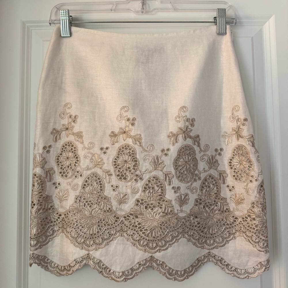 NWT Ann Taylor Petites Cream Embroidered Lace Mini Skirt 0P